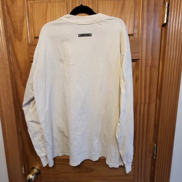 ESSENTIALS Fear of God Men's Cream and White T-shirt SIZE XL - Picture 2 of 3